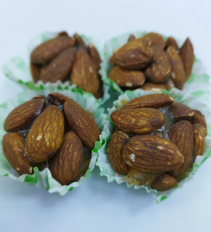"Injir" Mindal